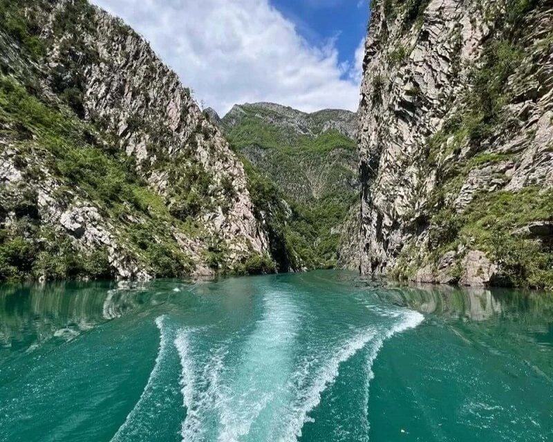 Tour Fierze to Shala River